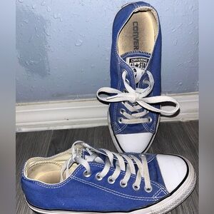 Royal blue converse